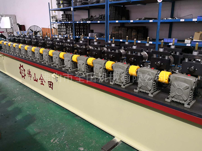 龙骨成型机 龙骨成型机